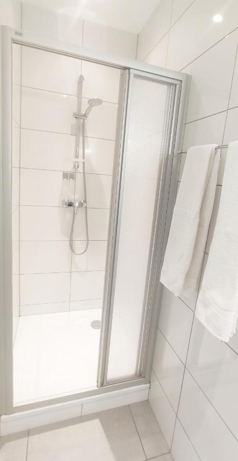 Gemuetliche Zweiraumwohnung In Ruhelage Виена Екстериор снимка